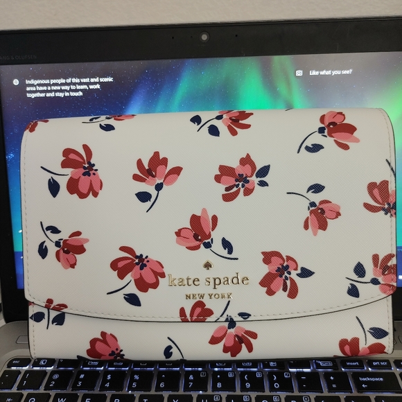 Kate Spade Carson Convertible Crossbody Te… - Picture 6 of 7